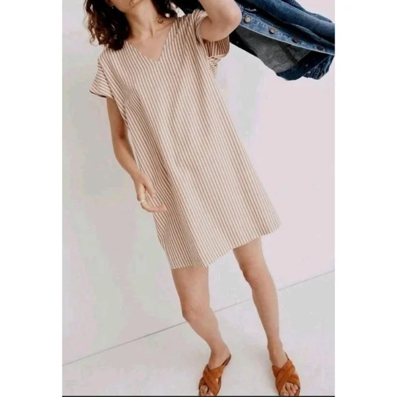 Madewell Button Back Easy Striped Dress - Picture 2 of 13